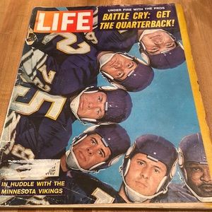 Vintage 1961 LIFE Magazine with Minnesota Vikings